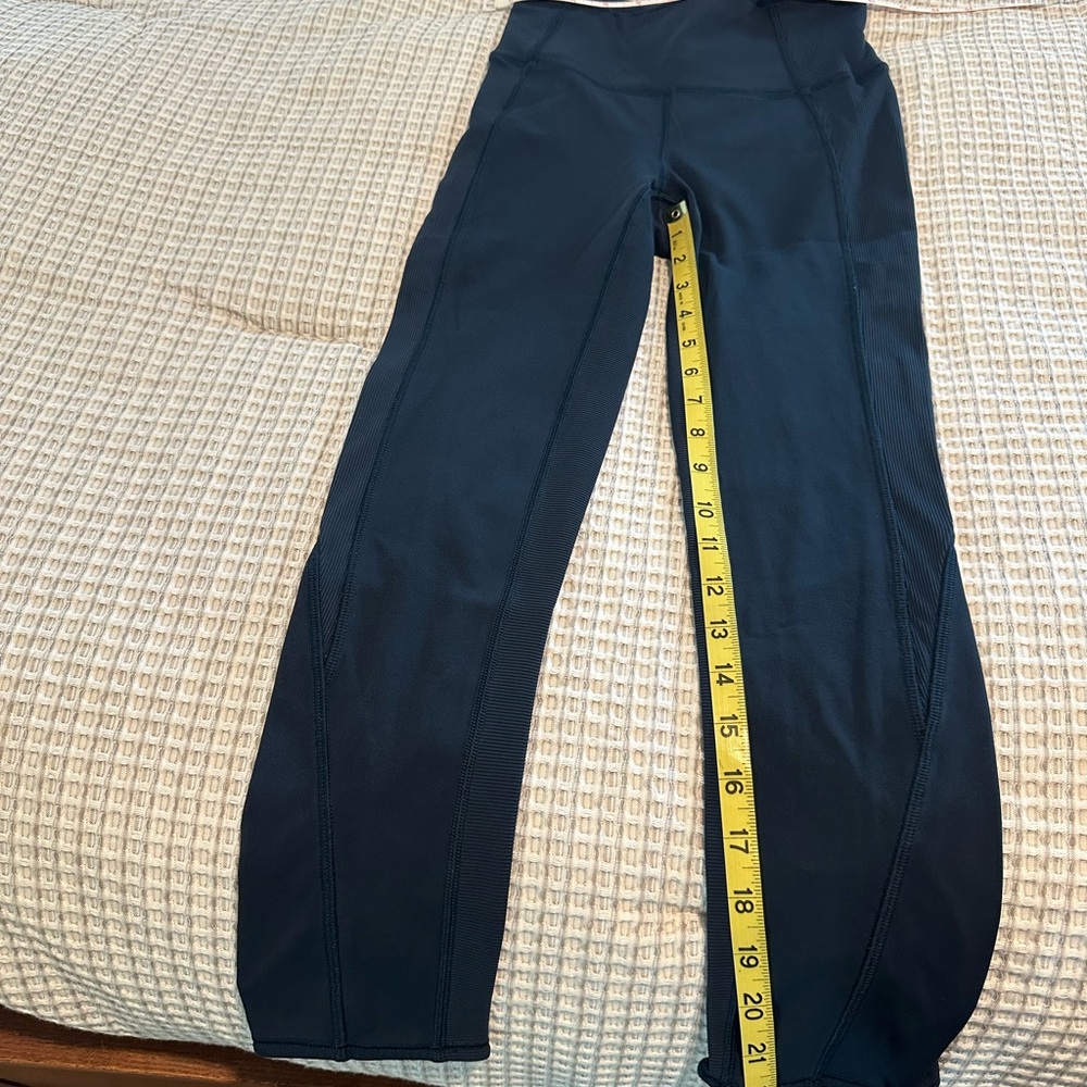 Lululemon | 10 Piece Activewear Bundle #2 - All Women’s Size 2 - Picture 6 of 14